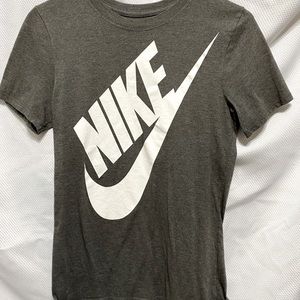 Nike t shirt
